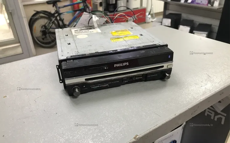 Автомагнитола  PHILIPS CED750/51