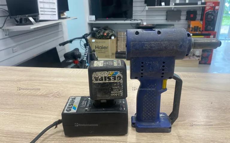 Заклепочник Gesipa Powerbird