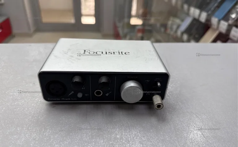 Звуковая карта FOCUSRITE SOLO