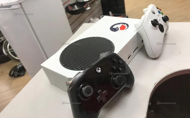 Приставка Xbox Series S 512 ГБ