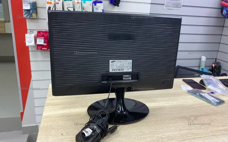 Монитор Samsung LS22B150