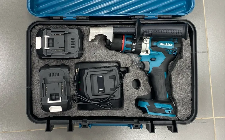 Аккумуляторный шуруповерт Makita реплика