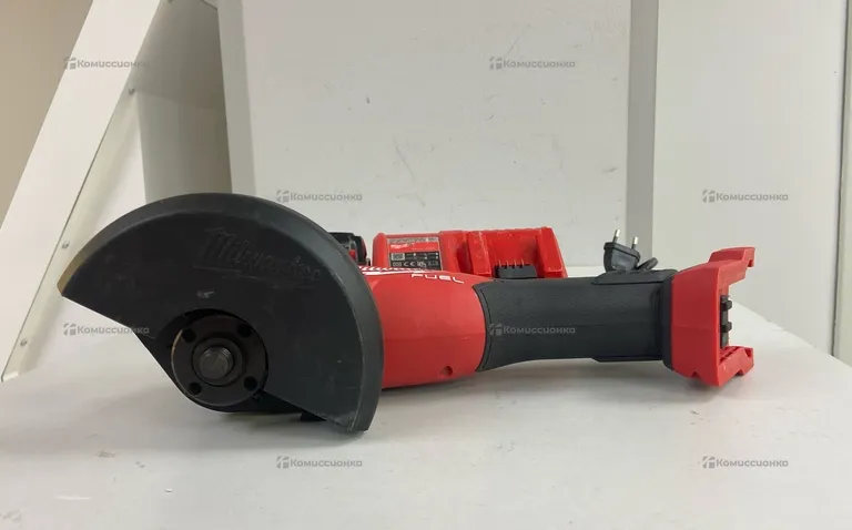 Машина углошлифовальная MILWAUKEE M18 FSAG125X