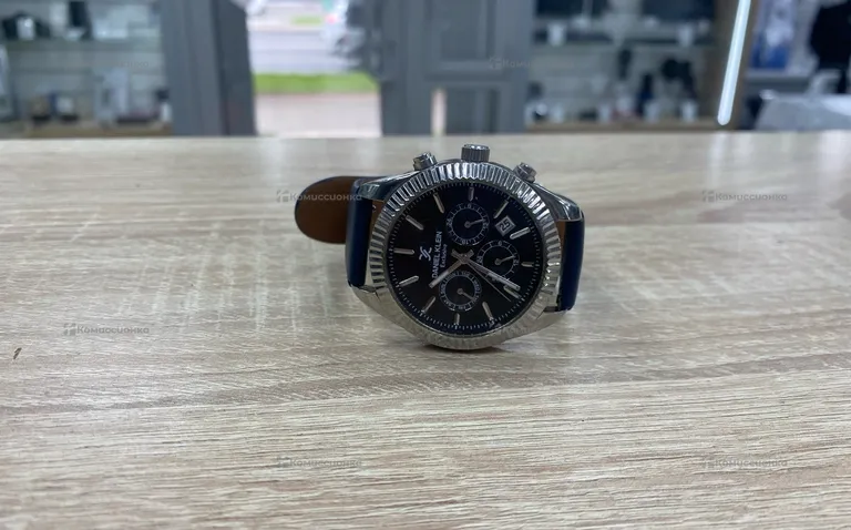 Часы Daniel Klein