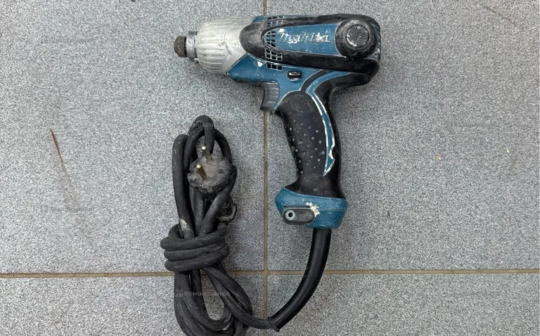 Ударный шуруповерт Makita TD0101F