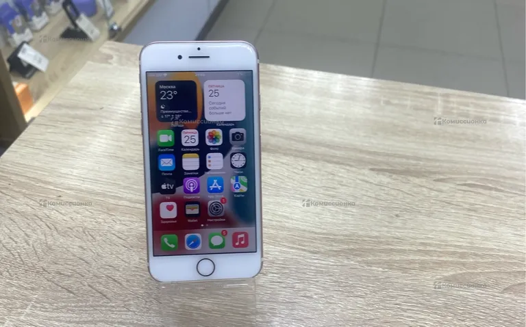 Apple IPhone 7 32 ГБ