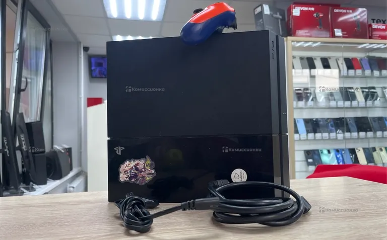 Приставка PlayStation 4 Fat 1000gd