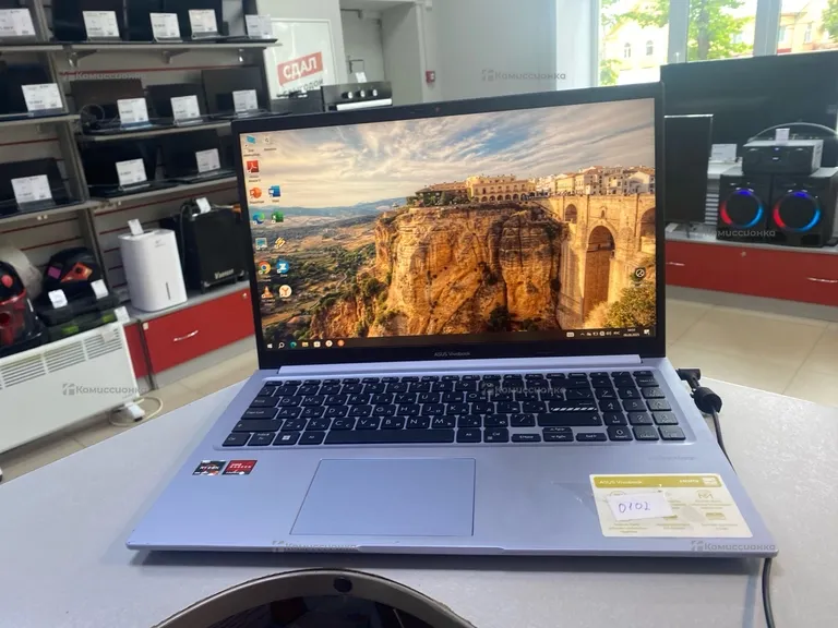 Ноутбук  asus vivo book m1502