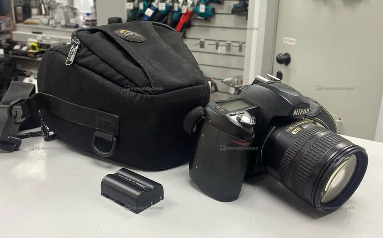 Фотоаппарат Nikon d70 с объективом AF-S nikkor 18-