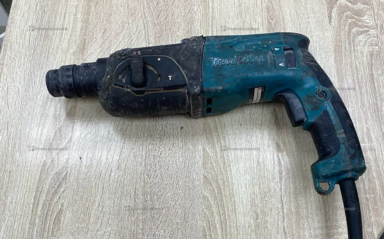 перфоратор Mikita HR2470
