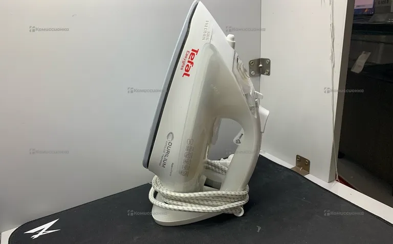 Утюг Tefal Easygliss