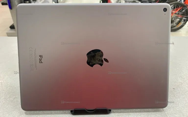 Планшет Apple iPad Air 2 16Gb Wi-Fi