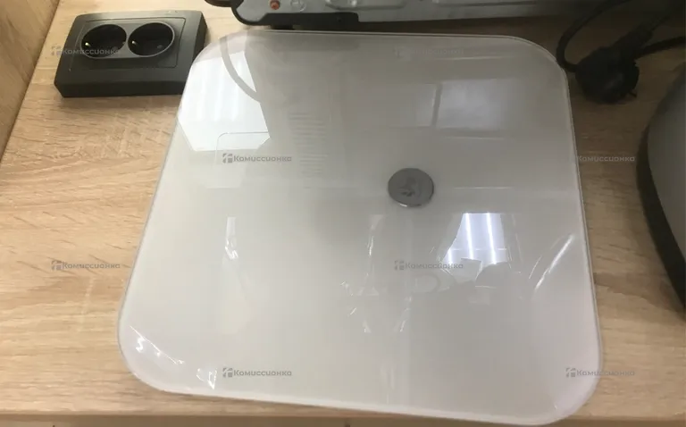 Весы  huawei