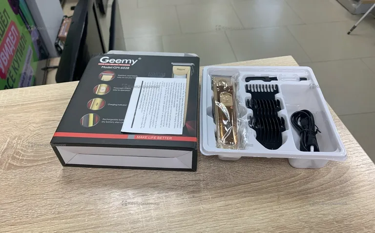 Машинка для стрижки Geemy gm6028