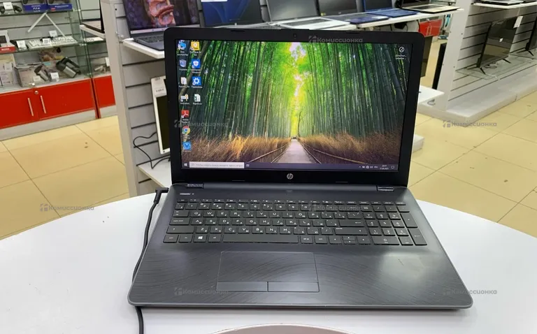 Ноутбук  hp Intel core i3-6006 u