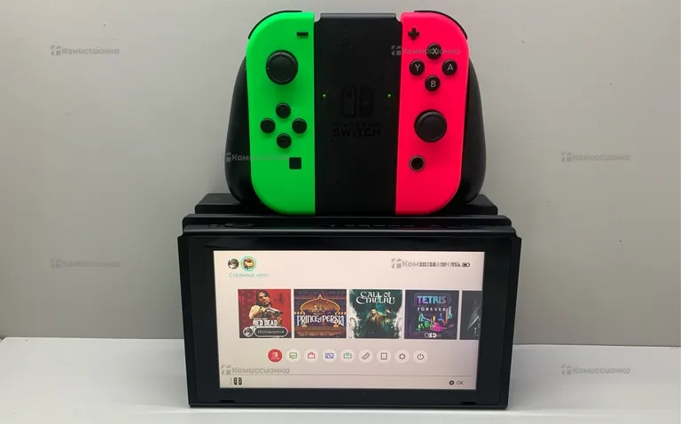 Приставка Nintendo Switch 32 ГБ (HAC-001)