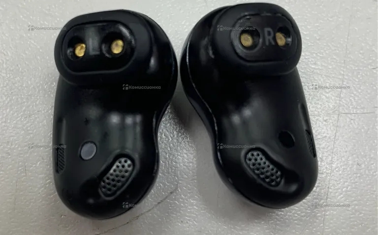 Наушники  samsung galaxy buds live