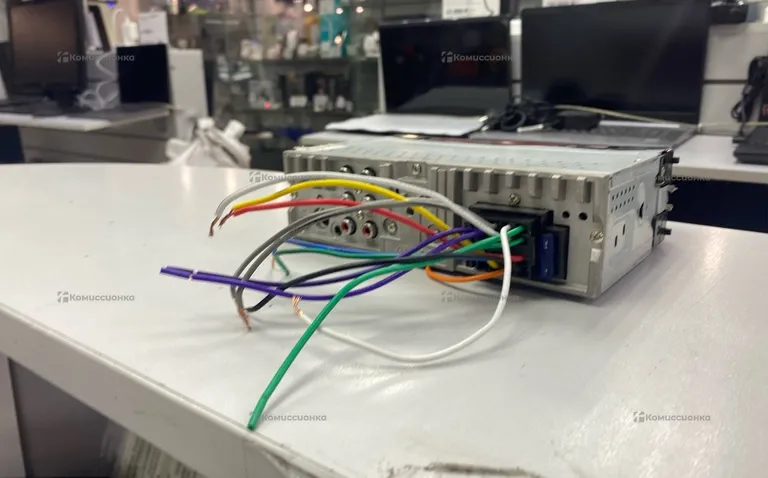 Автомагнитола  AURA AMH-76DSP