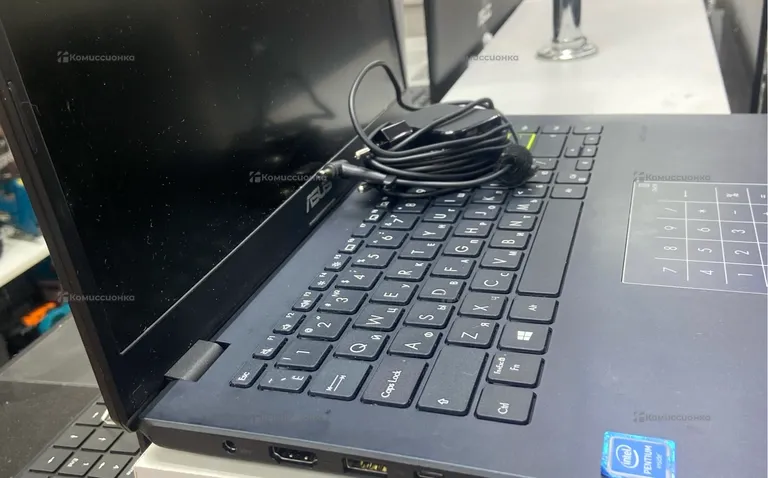 Ноутбук  ASUs E410