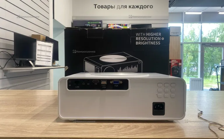 Проектор  home theatre toy yinger