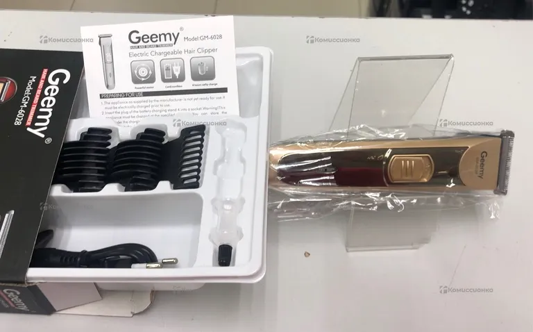 Машинка для стрижки Geemy gm6028