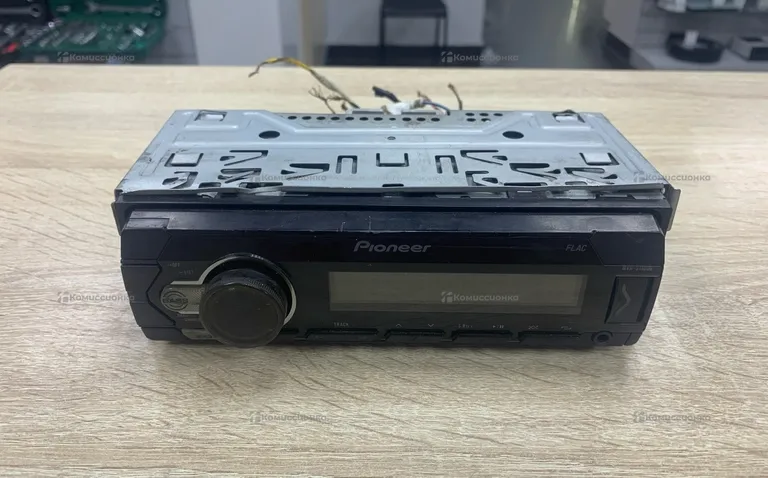 Автомагнитола  Pioner 27wx4