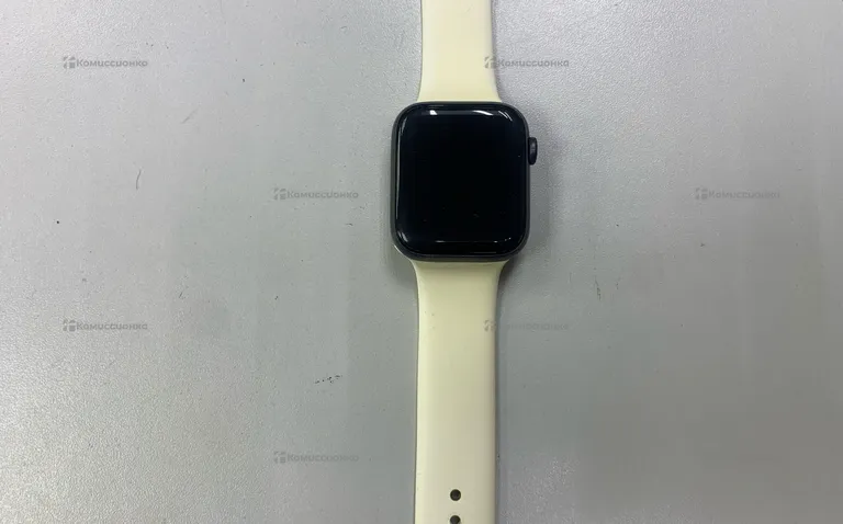 Часы  Apple Watch Series 6