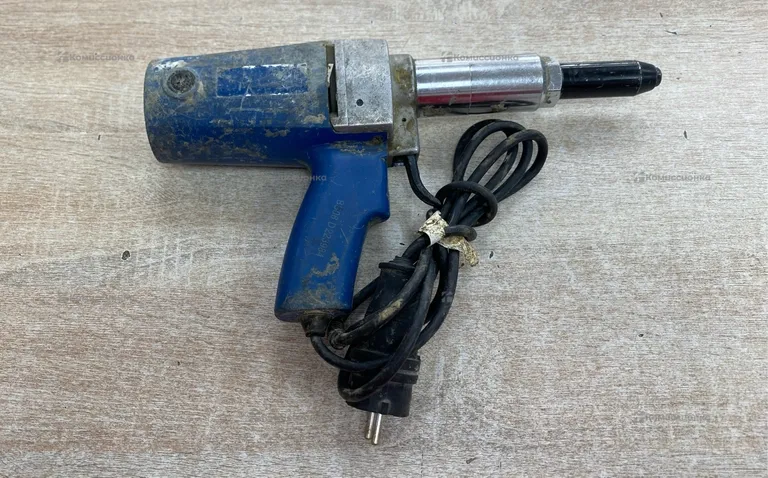 Заклепочник Absolut skytools  SK1006