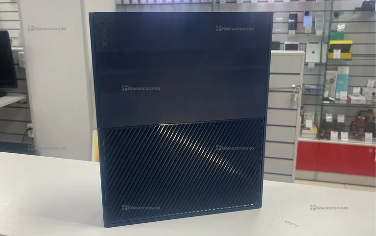 Приставка Xbox One 1 ТБ