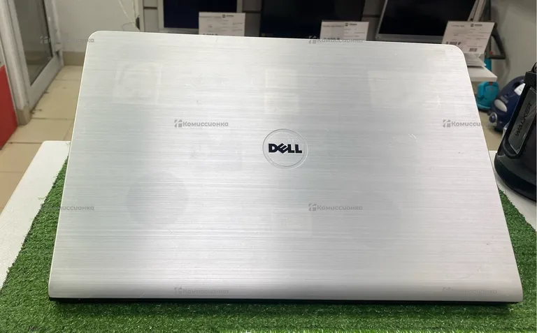 Ноутбук Dell Inspirion 5548