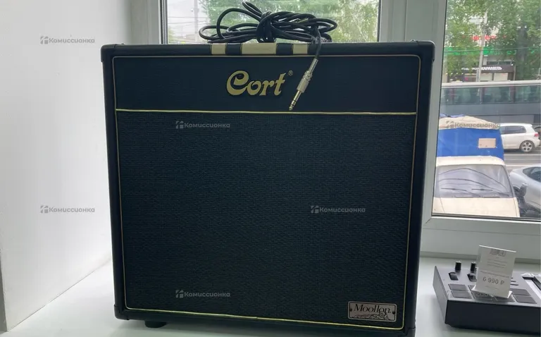 Комбоусилитель Cort CMV112