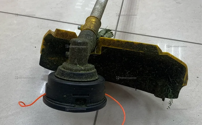 Триммер бензиновый Champion T338S-2