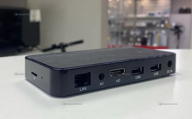 Цифровая Smart TV приставка Denn SB-01
