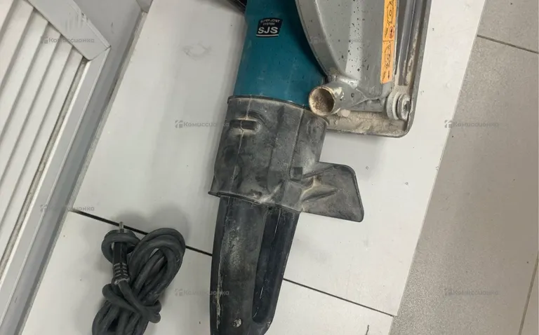 Штроборез makita 4112S