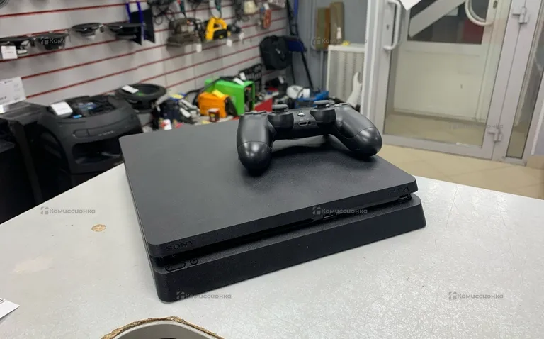 Приставка Sony PS4 slim 500gb
