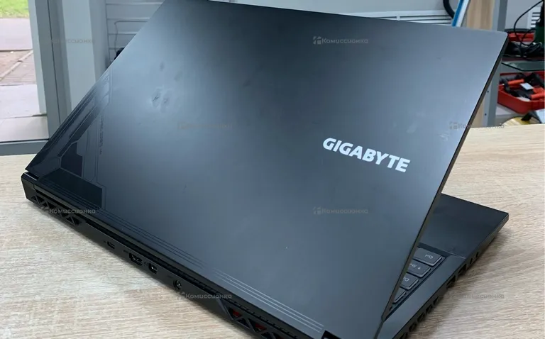 Ноутбук  Gigabyte G5