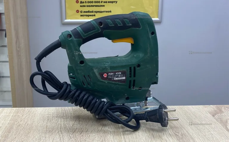 Электролобзик Калибр ЛЭМ-450Е