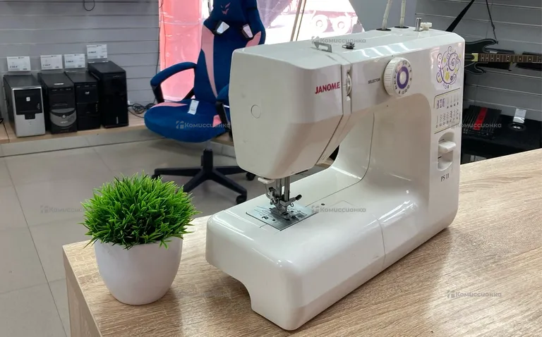 Швейная машина  Janome ps11