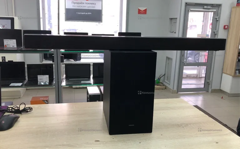Саундбар Samsung HW-B550