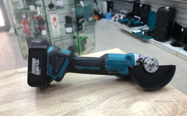 Аккумуляторный УШМ Makita