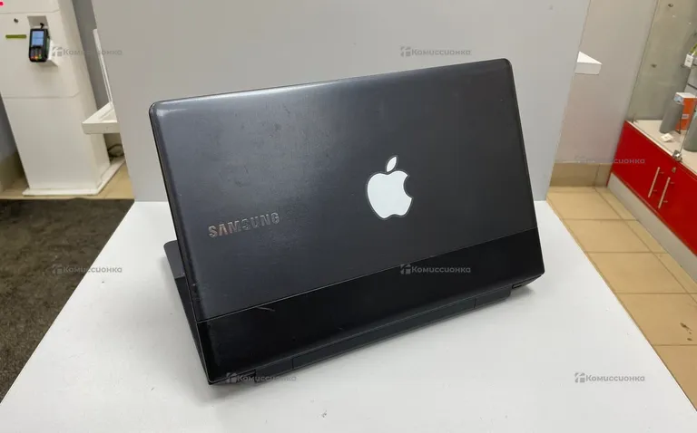 Ноутбук Samsung NP300E5C