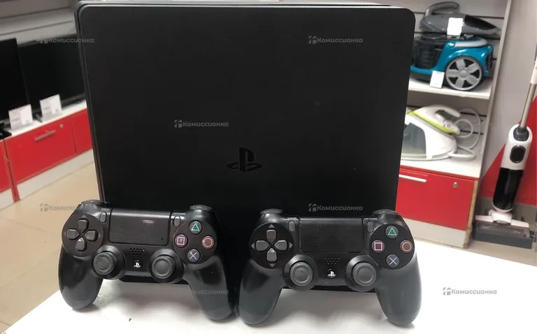 Приставка PS4. slim 1tb