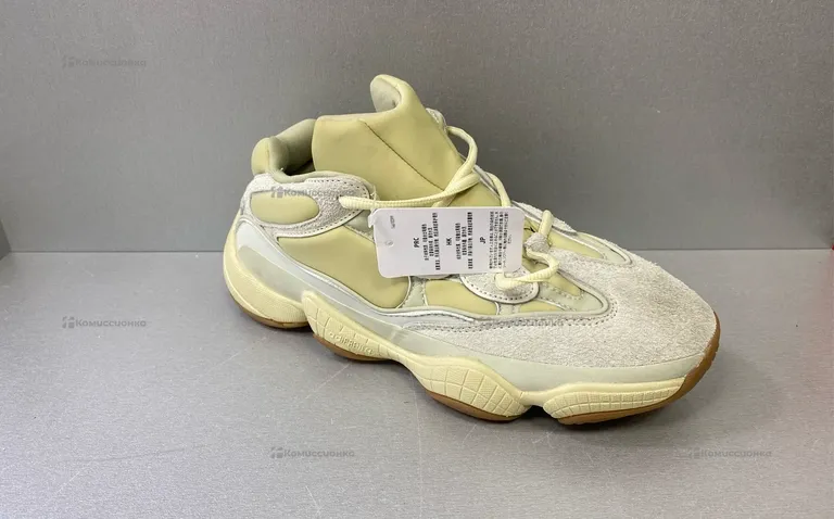Кроссовки Adidas Yeezy 500 40р