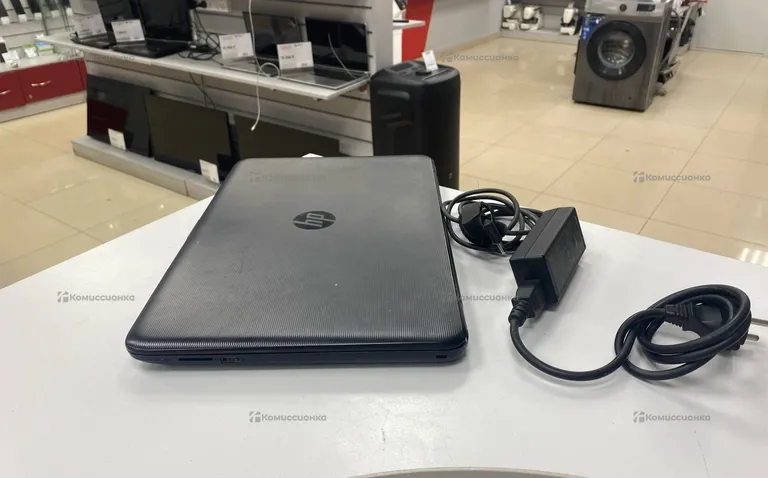 Ноутбук  hp 15-ay688ur