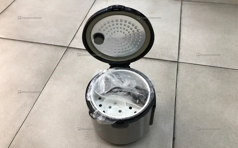 Мультиварка Polaris PMC 0349AD