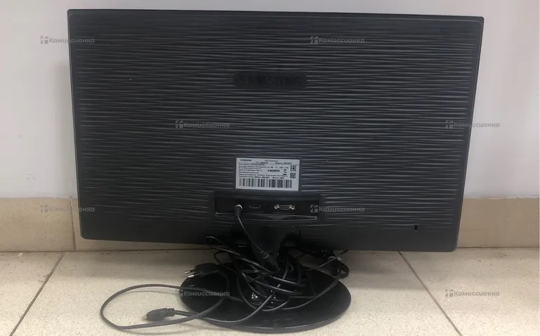 Монитор Samsung LS24D330H