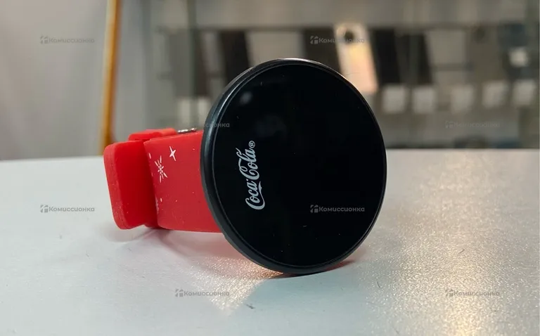Часы Coca Cola.