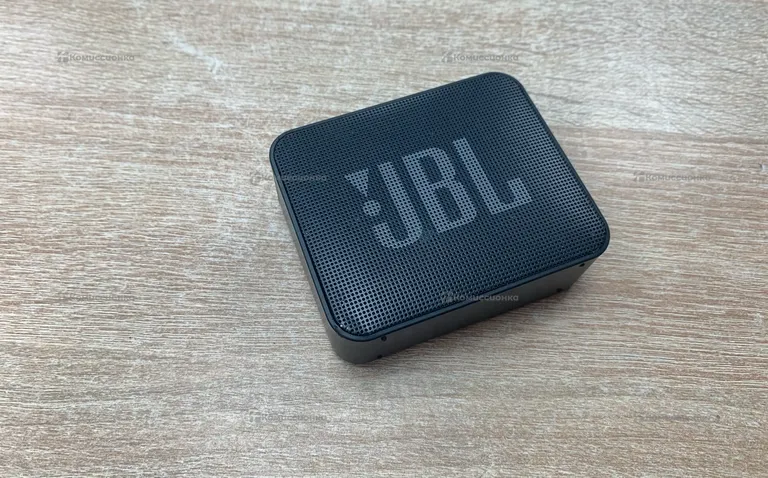 Колонка JBL ESSENTIAL