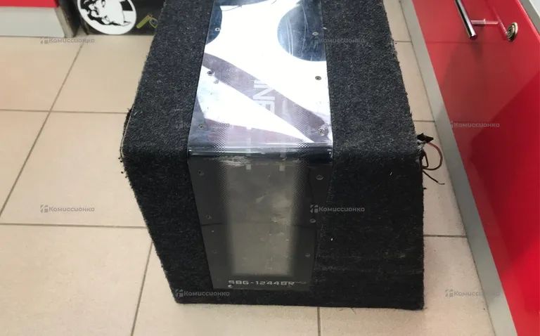 Сабвуфер  Alpine