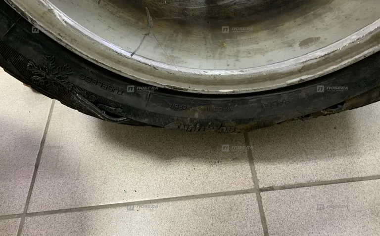 Колёса на дисках (Зима) Mersedes 215/55 R17